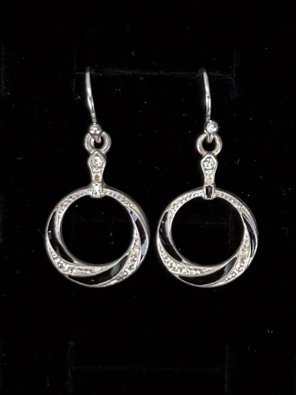 Silvertone and black lightweight minimalist pierced drop earrings